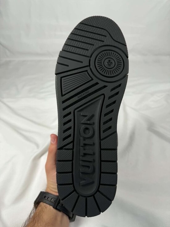 Louis Vuitton LV Trainer Sneaker US 11 SPB-TS 366139 main image 12